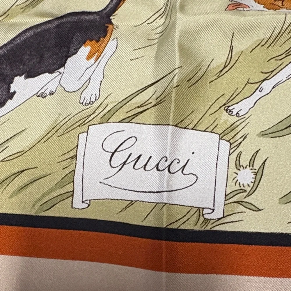 Vintage Gucci scarf featuring fox hunting motif V Accornero